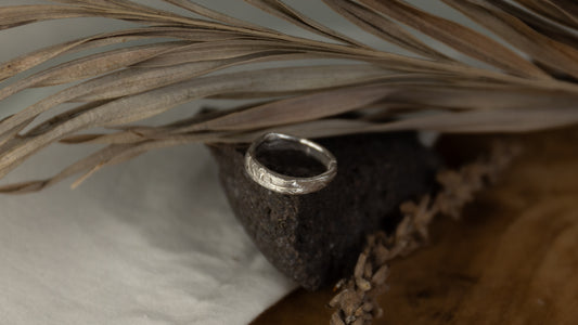 Botanical ring